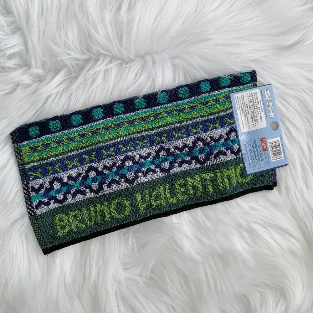 NWT Bruno Valentino Produced for Daiso Japan Blue green 10” square towel